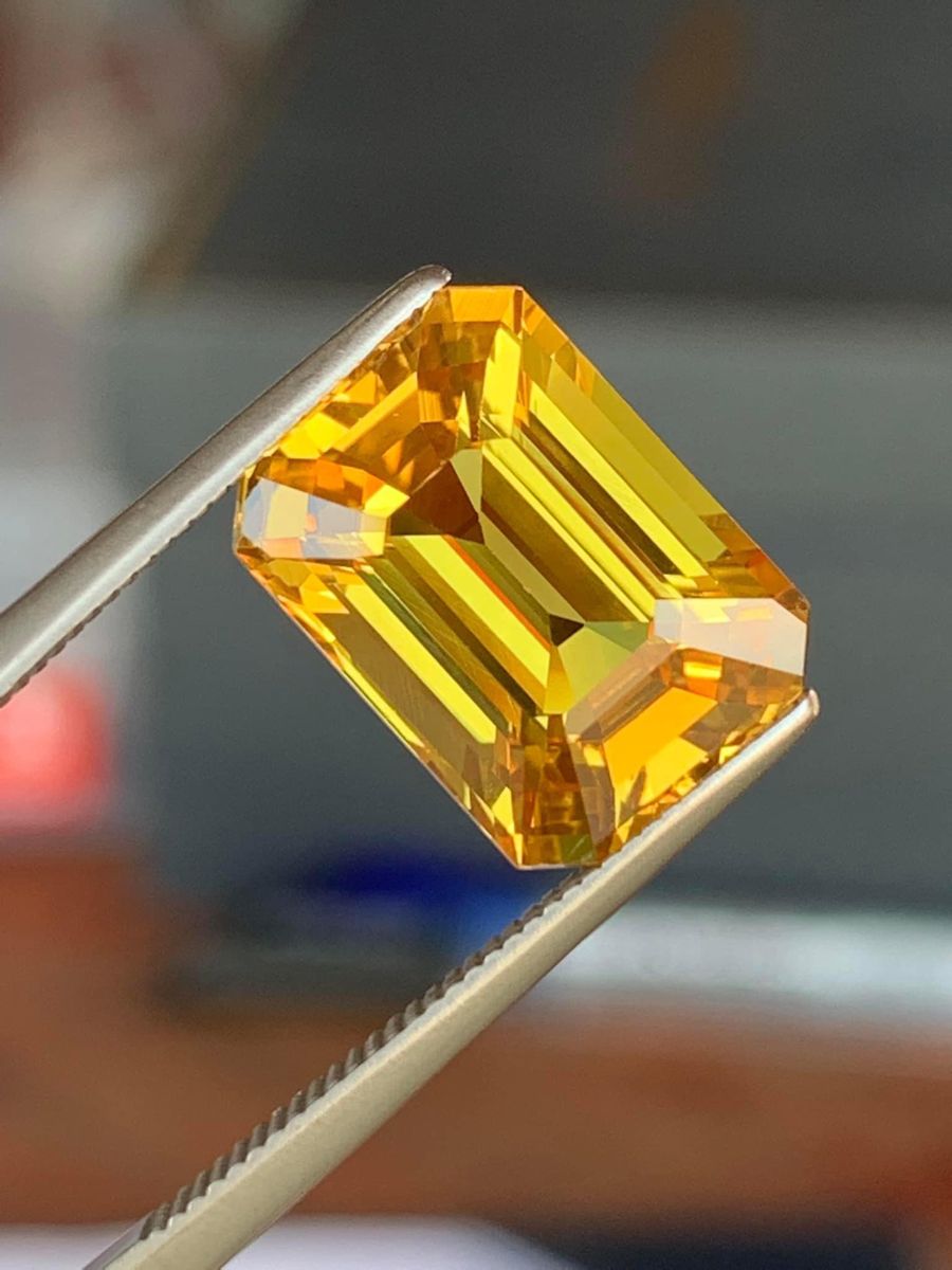 Yellow Diamond